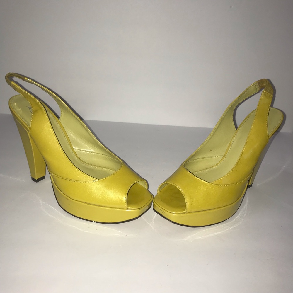 Aldo Open Toe Patten Leather Platform Heels Size 9